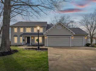 2954 Finestown Rd, Saint Louis, MO 63129