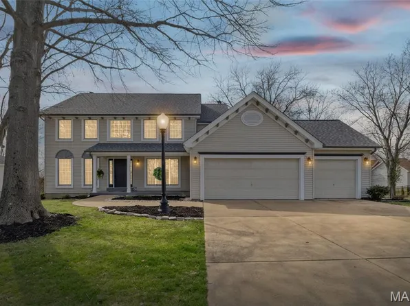 2954 Finestown Rd, Saint Louis, MO 63129