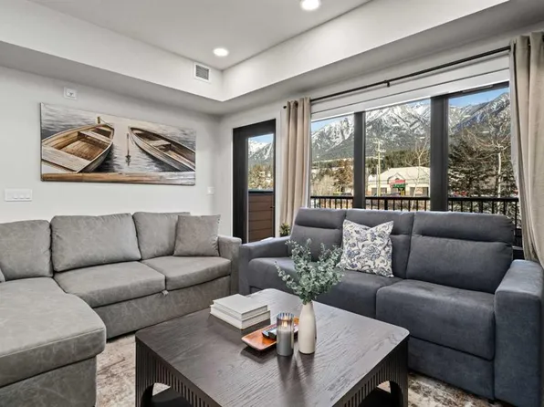 1730 NE Bow Valley Trl #217, Canmore, AB T1W 2X3