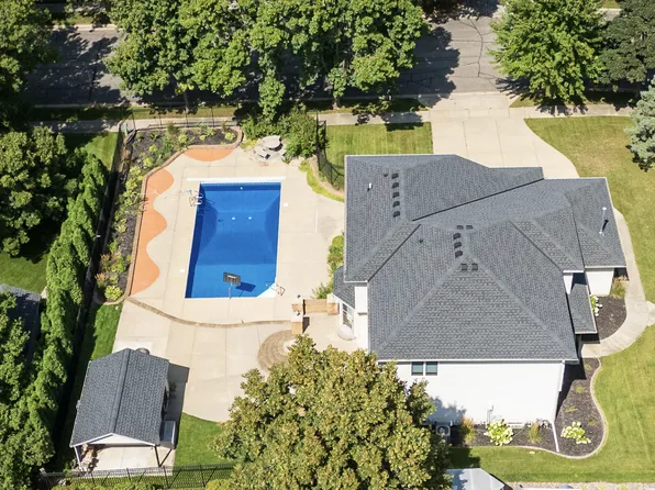 2667 Waterford Ct, Saint Cloud, MN 56301