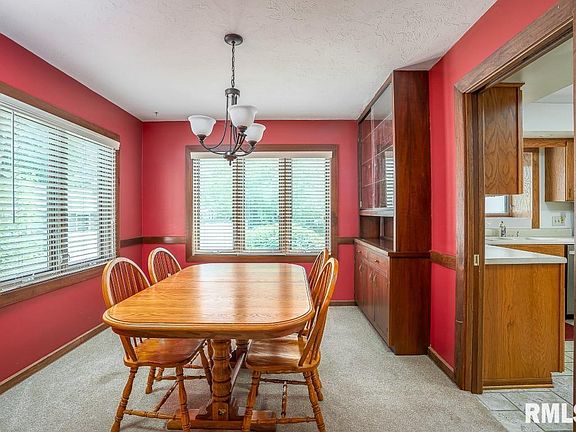 5th image of 2221 Imperial Oaks Dr