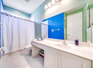 9757 Roche Pl, Wellington, FL 33414