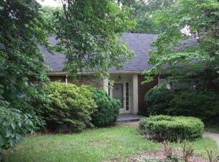 1505 Grove Rd, Charlottesville, VA 22901