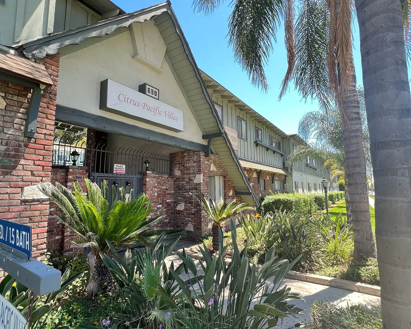 Citrus Pacific Villas — Photo 4