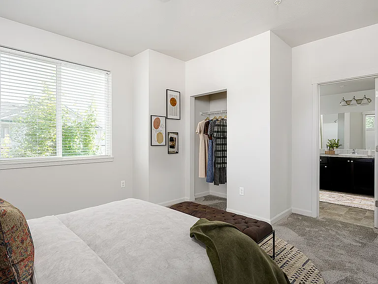 Alderbrook Apartments — Photo 7