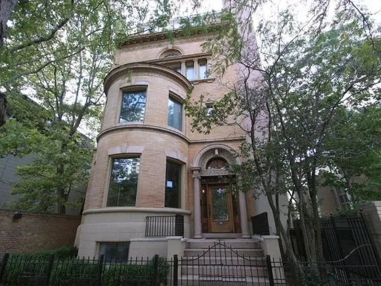 1352 N La Salle St #GDN — Photo 1