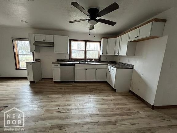 4th image of 1006 SE 3rd St