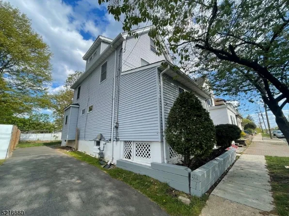 209 Thompson Ave, Roselle Boro, NJ 07203