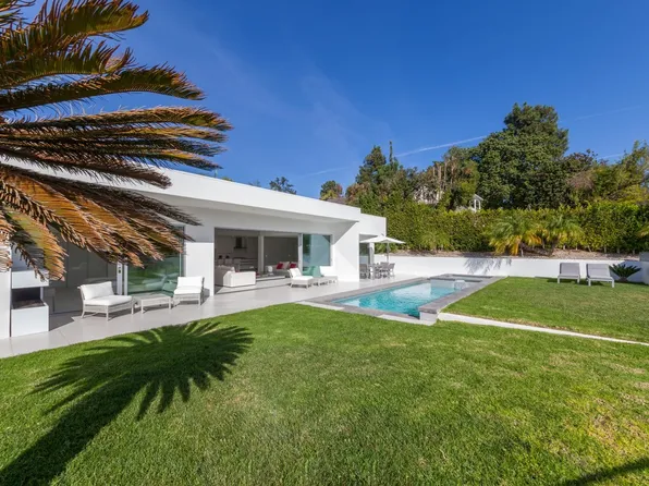 9720 Arby Dr, Beverly Hills, CA 90210