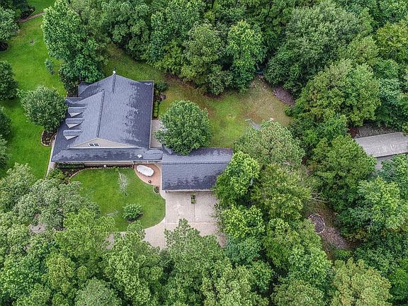 4th image of 10002 Crestwater Cir