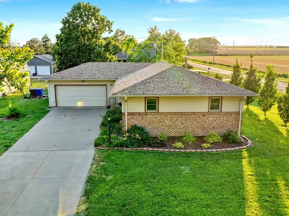 515 N Pine St, Lindsborg, KS 67456