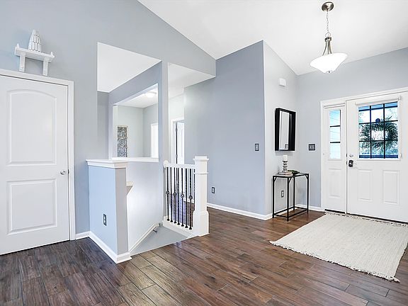 3rd image of 18640 Gretna Green Ln
