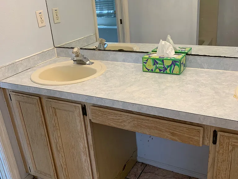 1044 Henson Ct — Photo 35
