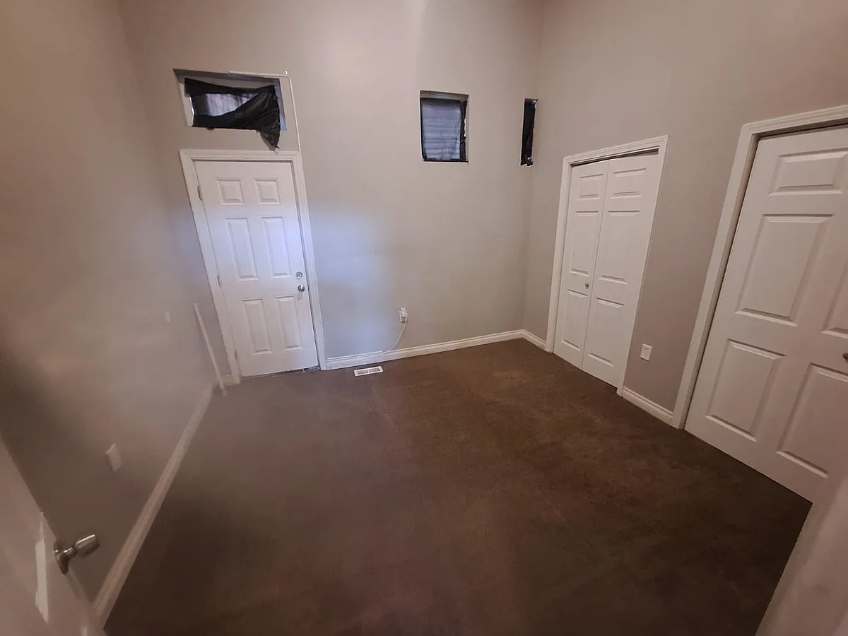 Building Photo - 11202 Buckeye Rd #ROADSF3