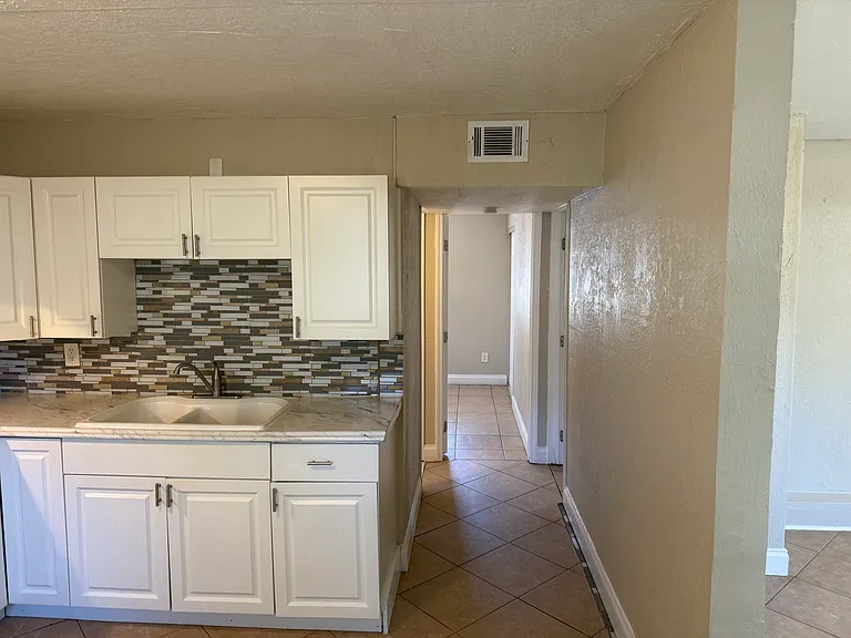 357 Parkway St — Photo 6