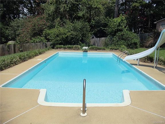 2nd image of 313 Davors Dr