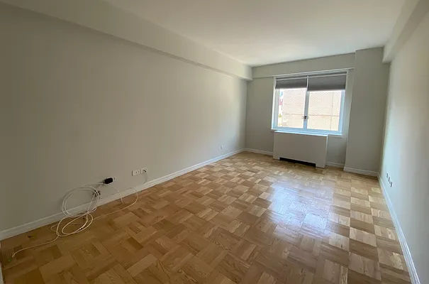 Rented by 165 E 66 Street Residential Owner LLC | media 3