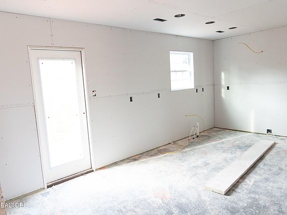 2nd image of 5547 Berkley Landing Ln