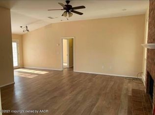 2707 10th Ave, Canyon, TX 79015