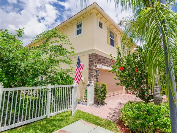 9520 SW Merlin Court, Stuart, FL 34997
