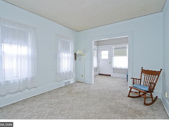 5th image of 1398 Blair Ave