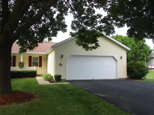 924 Prospect Avenue, Beaver Dam, WI 53916