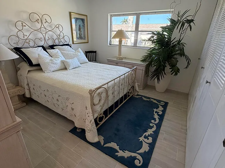 2747 Dudley Dr E #D — Photo 17
