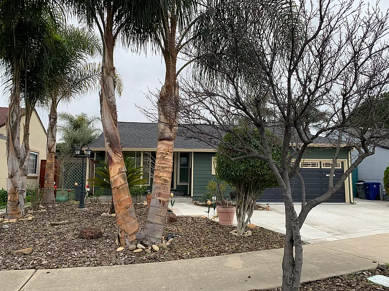 Figueroa Dr — Photo 2