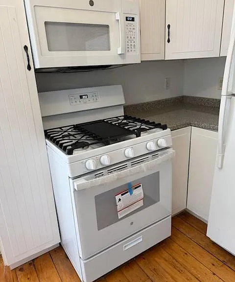 332 Franklin Ave #C — Photo 2