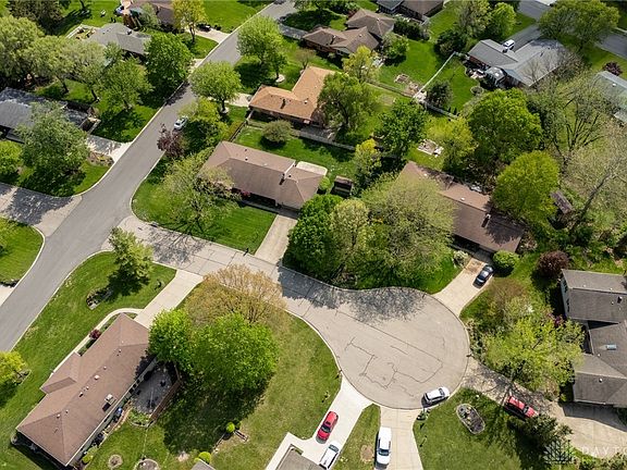 3rd image of 6199 Laurelhurst Ln