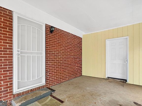 3rd image of 1742 Cardinal Rd