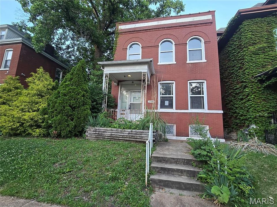 1st image of 2704 Virginia Ave