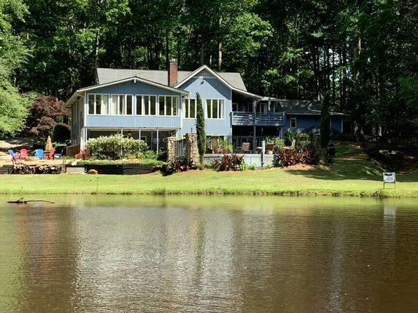 100 Brookshire Dr, Fayetteville, GA 30215