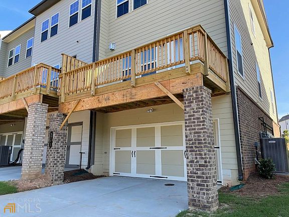 4th image of 3271 Park Pointe Cir