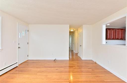 5th image of 66 Norma Ave