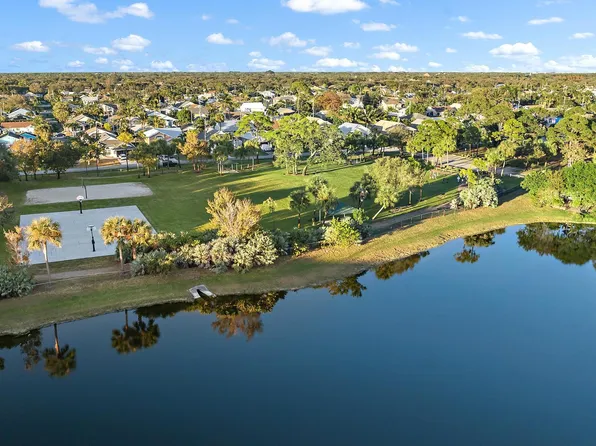 6238 Dania Street, Jupiter, FL 33458