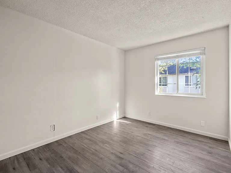 394 Don Giovanni Ct — Photo 11