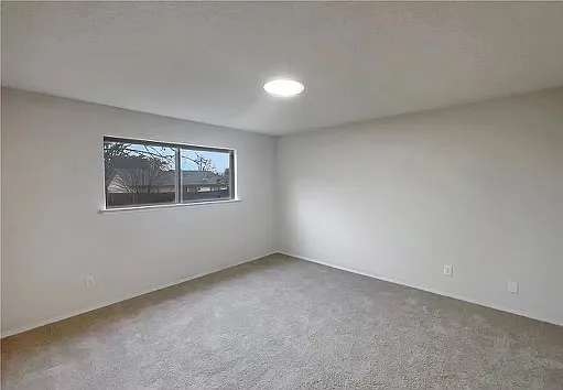 Building Photo - 4008 Trotwood Trl