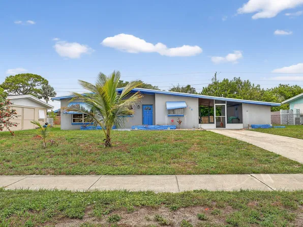 106 NE Entrada Avenue, Port St Lucie, FL 34952