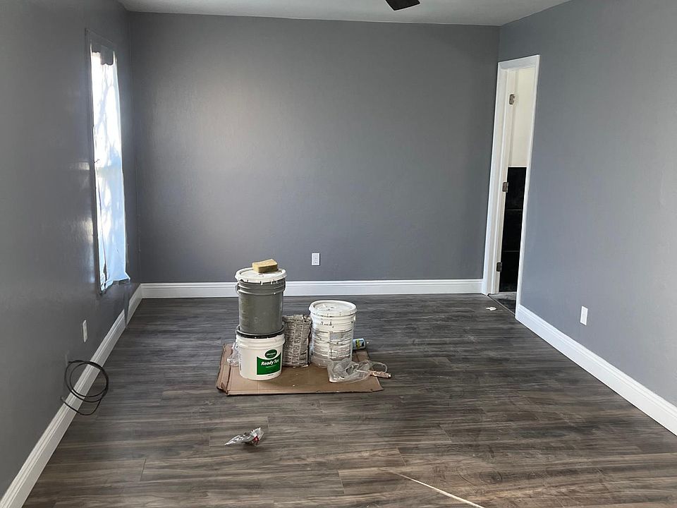 2nd image of 235 Cottonwood St #1