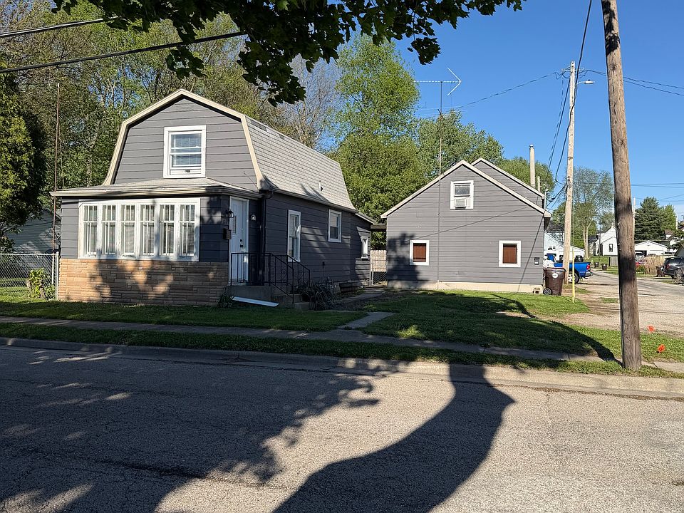 1st image of 104 S State St
