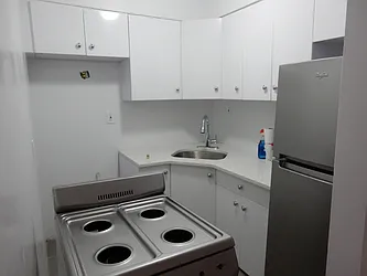 Rented by Aimee Grodanz, LREB