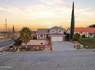 42060 Jenny Ln, Lancaster, CA