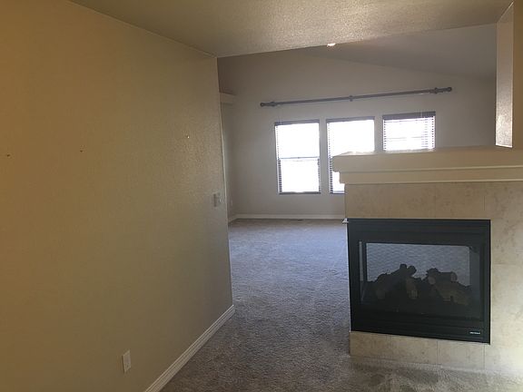 Looking to Master bdrm