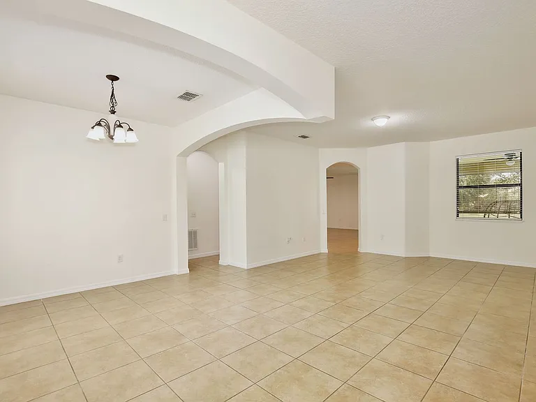 3908 Coastal Breeze Dr — Photo 2