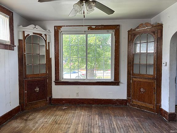 5th image of 3221 Euclid Ave