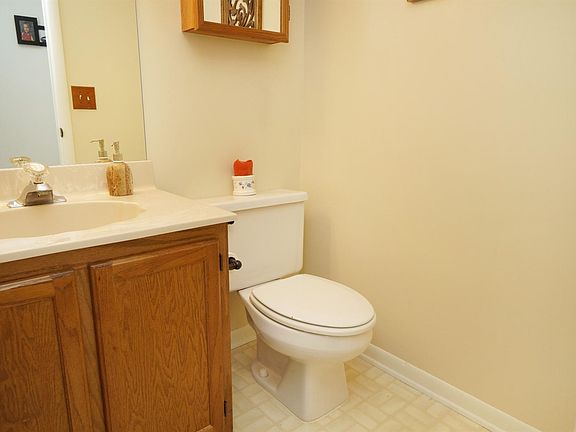 4th image of 1126-217 Chestnut Ct
