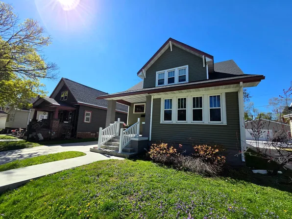921 Bell Ave, Sheboygan, WI 53083