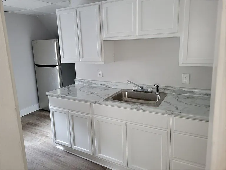145 Topping Ave #2S — Photo 5