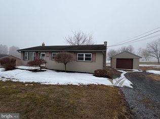 1092 Paper Mill Rd, Chambersburg, PA 17202